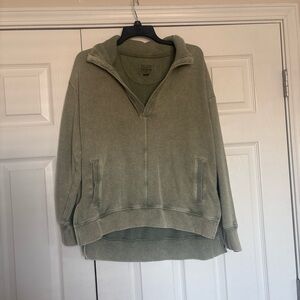 American Eagle Olive Green Pullover Top size xs